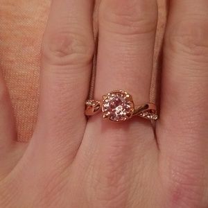 Rose gold ring